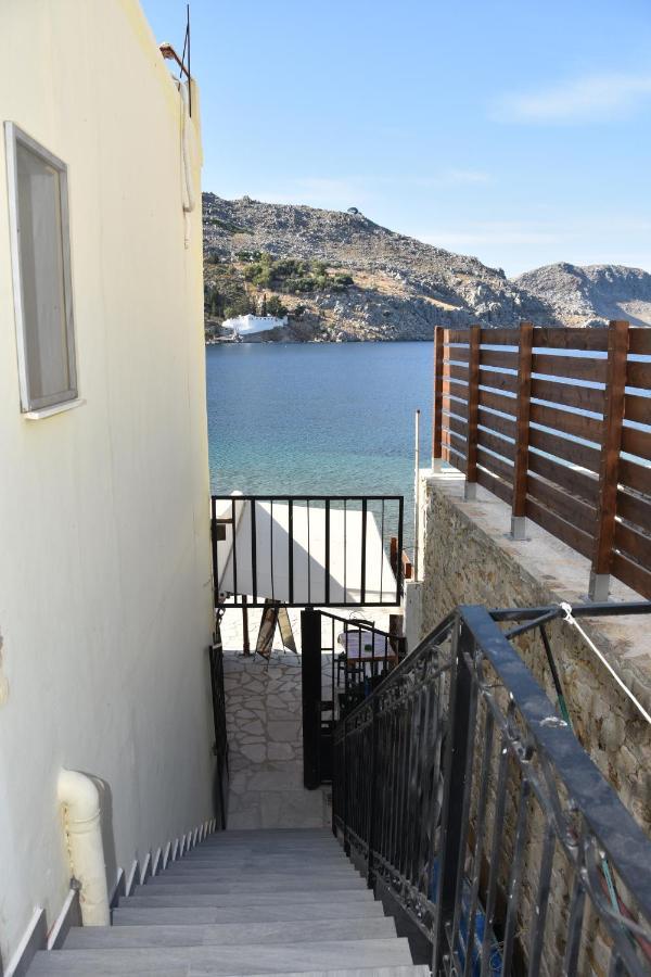 Metapontis Studios  Symi Exterior foto